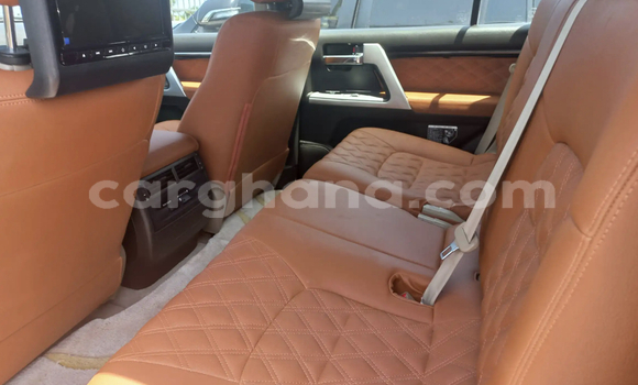 Sayi Na hannu Toyota Land Cruiser White Mota in Accra a Greater Accra Sayi Na hannu Toyota Land Cruiser White Mota in Accra a Greater Accra
