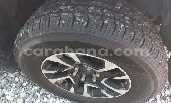 Ra Àlòkù Toyota Land Cruiser Prado funfun Ọkọ̀ in Accra ni Greater Accra Ra Àlòkù Toyota Land Cruiser Prado funfun Ọkọ̀ in Accra ni Greater Accra