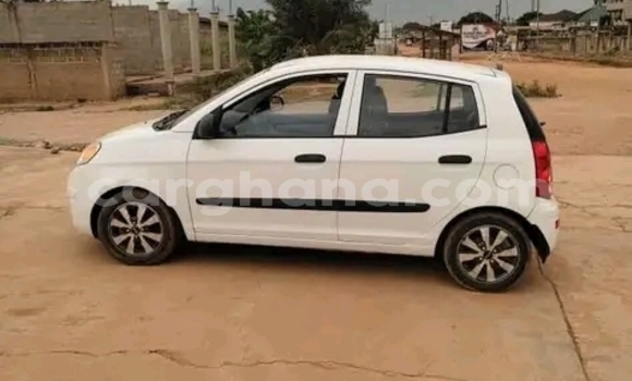 Ra Àlòkù Kia Morning funfun Ọkọ̀ in Accra ni Greater Accra