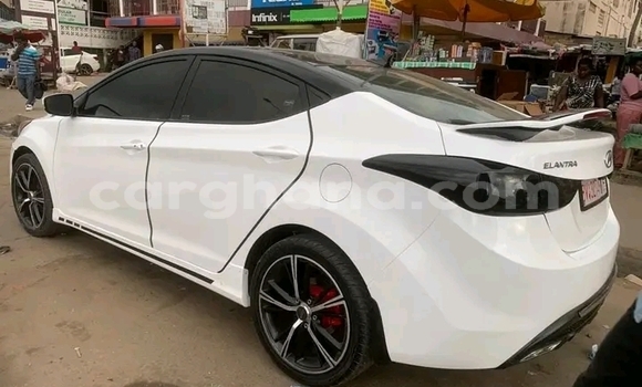 Buy Used Hyundai Elantra White Car in Accra in Greater Accra Buy Used Hyundai Elantra White Car in Accra in Greater Accra