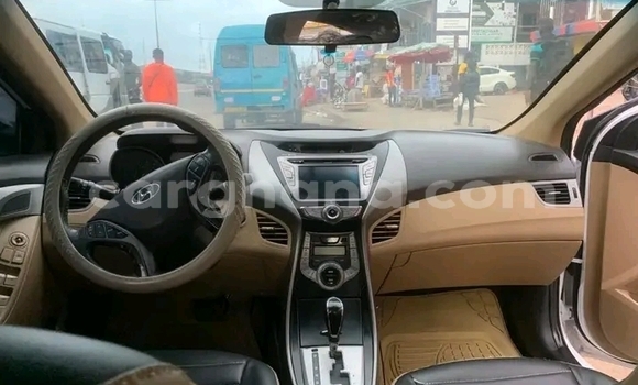 Buy Used Hyundai Elantra White Car in Accra in Greater Accra Buy Used Hyundai Elantra White Car in Accra in Greater Accra