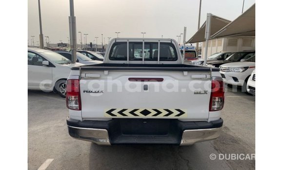 Sayi Imported Toyota Hilux White Mota in Import - Dubai a Ashanti Sayi Imported Toyota Hilux White Mota in Import - Dubai a Ashanti