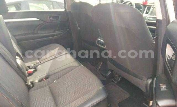 Sayi Na hannu Toyota Highlander White Mota in Accra a Greater Accra Sayi Na hannu Toyota Highlander White Mota in Accra a Greater Accra