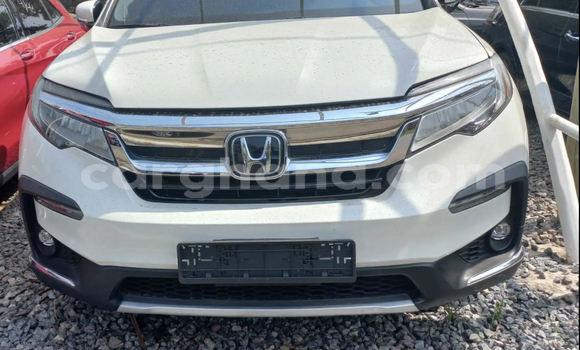Ra Àlòkù Honda Pilot funfun Ọkọ̀ in Accra ni Greater Accra
