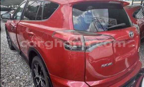 Sayi Na hannu Toyota RAV4 Red Mota in Accra a Greater Accra Sayi Na hannu Toyota RAV4 Red Mota in Accra a Greater Accra