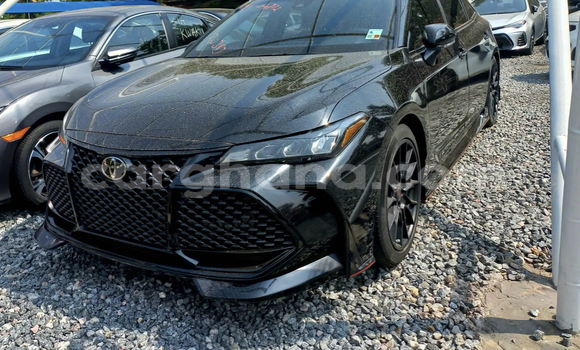 Buy Used Toyota Avalon Black Car in Accra in Greater Accra