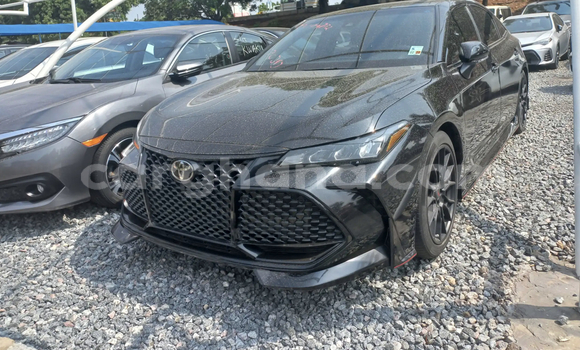 Ra Àlòkù Toyota Avalon Black Ọkọ̀ in Accra ni Greater Accra Ra Àlòkù Toyota Avalon Black Ọkọ̀ in Accra ni Greater Accra