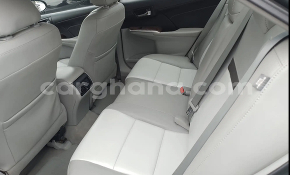 Ra Àlòkù Toyota Camry Silver Ọkọ̀ in Accra ni Greater Accra Ra Àlòkù Toyota Camry Silver Ọkọ̀ in Accra ni Greater Accra