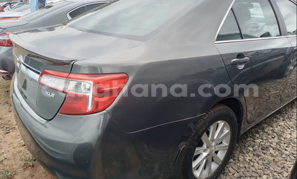 Ra Àlòkù Toyota Camry Silver Ọkọ̀ in Accra ni Greater Accra Ra Àlòkù Toyota Camry Silver Ọkọ̀ in Accra ni Greater Accra
