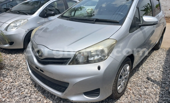 Sayi Na hannu Toyota Vitz Azurfa Mota in Accra a Greater Accra Sayi Na hannu Toyota Vitz Azurfa Mota in Accra a Greater Accra