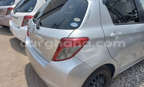 Sayi Na hannu Toyota Vitz Azurfa Mota in Accra a Greater Accra Sayi Na hannu Toyota Vitz Azurfa Mota in Accra a Greater Accra