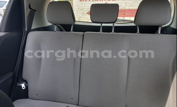 Ra Àlòkù Toyota Vitz funfun Ọkọ̀ in Accra ni Greater Accra Ra Àlòkù Toyota Vitz funfun Ọkọ̀ in Accra ni Greater Accra