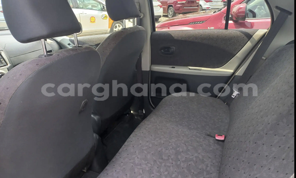 Ra Àlòkù Toyota Vitz Silver Ọkọ̀ in Accra ni Greater Accra Ra Àlòkù Toyota Vitz Silver Ọkọ̀ in Accra ni Greater Accra