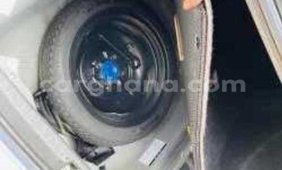 Sayi Na hannu Toyota Vitz Blue Mota in Accra a Greater Accra Sayi Na hannu Toyota Vitz Blue Mota in Accra a Greater Accra