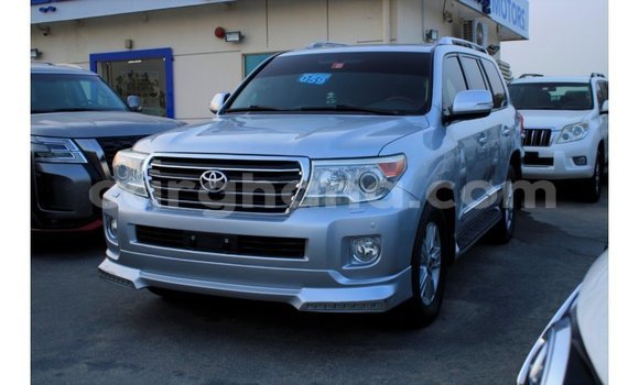 Buy Import Toyota Land Cruiser White Car in Import - Dubai in Ashanti Buy Import Toyota Land Cruiser White Car in Import - Dubai in Ashanti