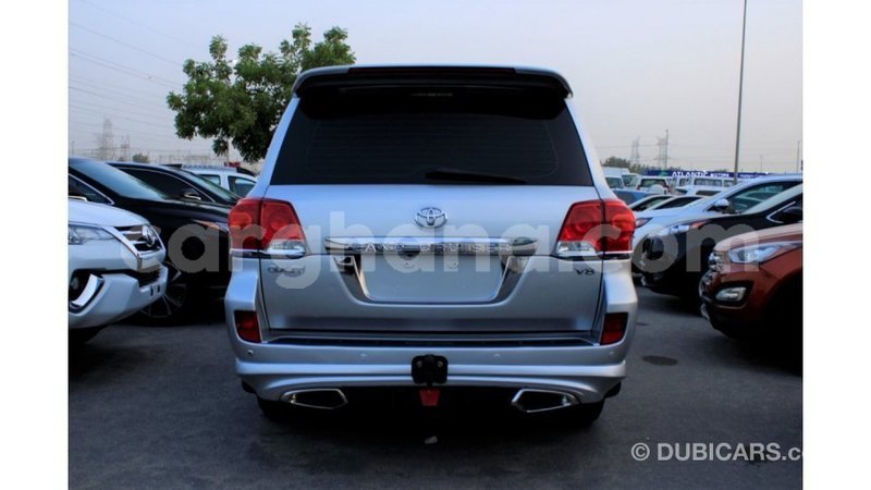 Big with watermark toyota land cruiser ashanti import dubai 46850