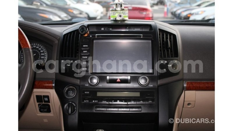 Big with watermark toyota land cruiser ashanti import dubai 46850