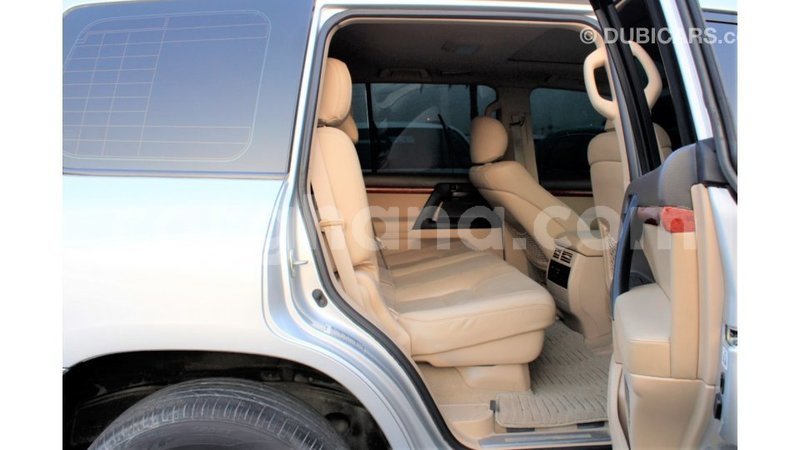 Big with watermark toyota land cruiser ashanti import dubai 46850