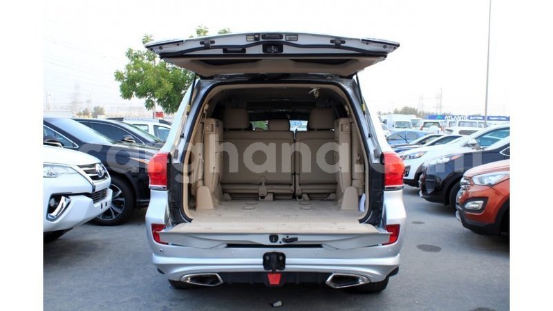 Big with watermark toyota land cruiser ashanti import dubai 46850