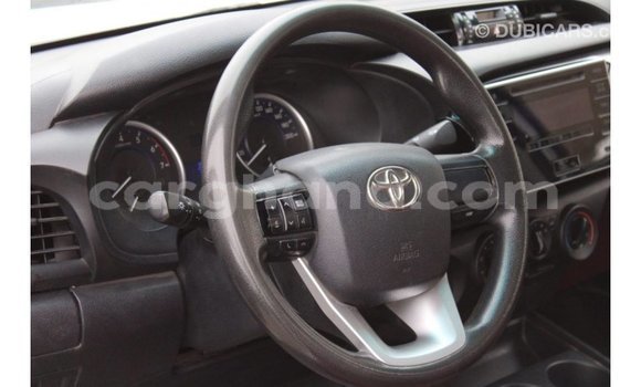 Buy Import Toyota Hilux White Car in Import - Dubai in Ashanti Buy Import Toyota Hilux White Car in Import - Dubai in Ashanti
