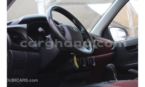 Buy Import Toyota Hilux White Car in Import - Dubai in Ashanti Buy Import Toyota Hilux White Car in Import - Dubai in Ashanti