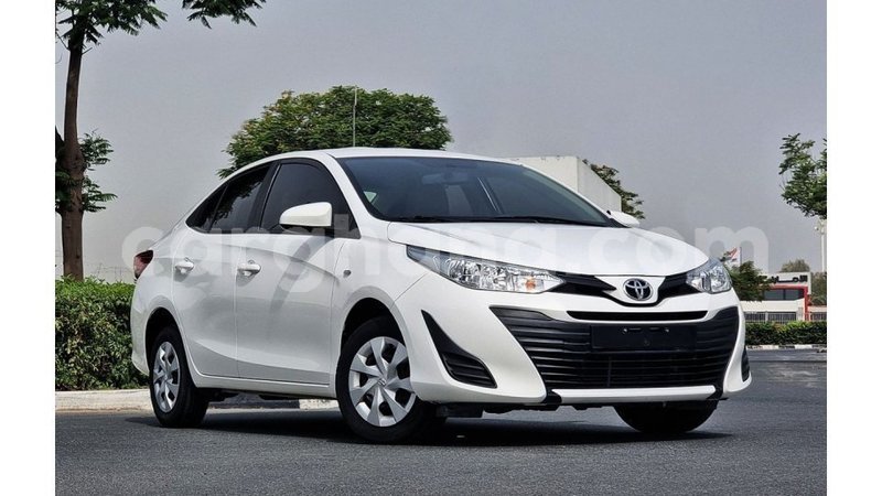 Big with watermark toyota yaris ashanti import dubai 46854