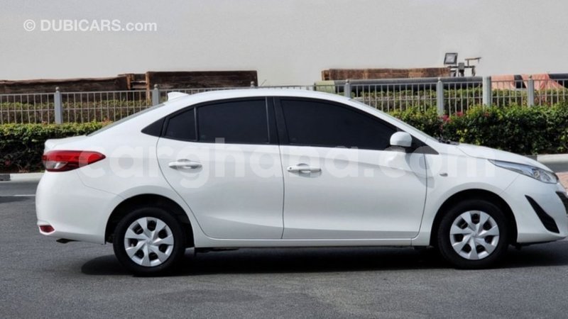 Big with watermark toyota yaris ashanti import dubai 46854