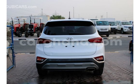 Ra Imported Hyundai Santa Fe funfun Ọkọ̀ in Import - Dubai ni Ashanti Ra Imported Hyundai Santa Fe funfun Ọkọ̀ in Import - Dubai ni Ashanti