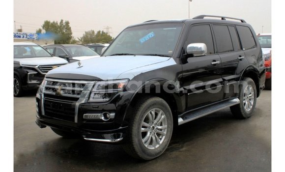 Ra Imported Mitsubishi Pajero Black Ọkọ̀ in Import - Dubai ni Ashanti