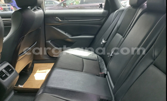 Sayi Na hannu Honda Accord White Mota in Accra a Greater Accra Sayi Na hannu Honda Accord White Mota in Accra a Greater Accra