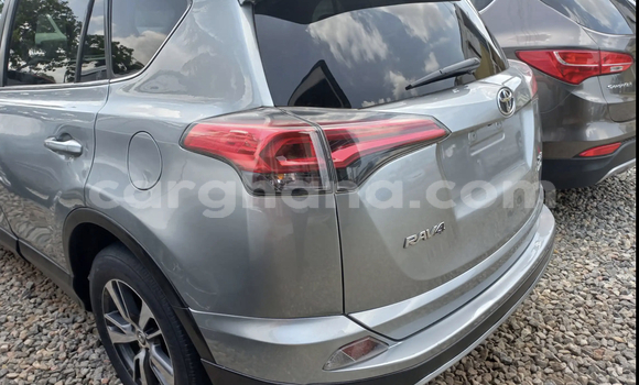 Sayi Na hannu Toyota RAV4 Sauran Mota in Accra a Greater Accra Sayi Na hannu Toyota RAV4 Sauran Mota in Accra a Greater Accra