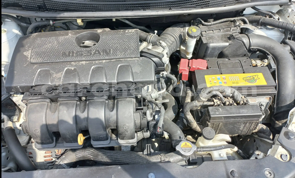 Sayi Na hannu Nissan Sentra White Mota in Accra a Greater Accra Sayi Na hannu Nissan Sentra White Mota in Accra a Greater Accra