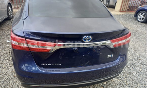 Sayi Na hannu Toyota Avalon Blue Mota in Accra a Greater Accra Sayi Na hannu Toyota Avalon Blue Mota in Accra a Greater Accra