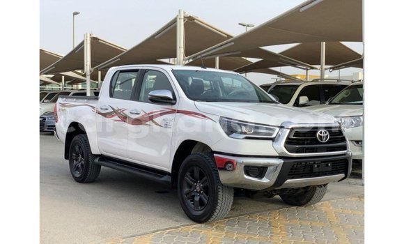 Ra Imported Toyota Hilux funfun Ọkọ̀ in Import - Dubai ni Ashanti Ra Imported Toyota Hilux funfun Ọkọ̀ in Import - Dubai ni Ashanti