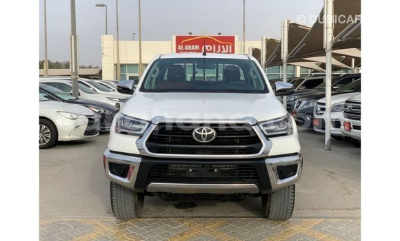 Ra Imported Toyota Hilux funfun Ọkọ̀ in Import - Dubai ni Ashanti Ra Imported Toyota Hilux funfun Ọkọ̀ in Import - Dubai ni Ashanti