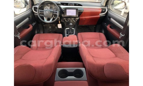 Ra Imported Toyota Hilux funfun Ọkọ̀ in Import - Dubai ni Ashanti Ra Imported Toyota Hilux funfun Ọkọ̀ in Import - Dubai ni Ashanti