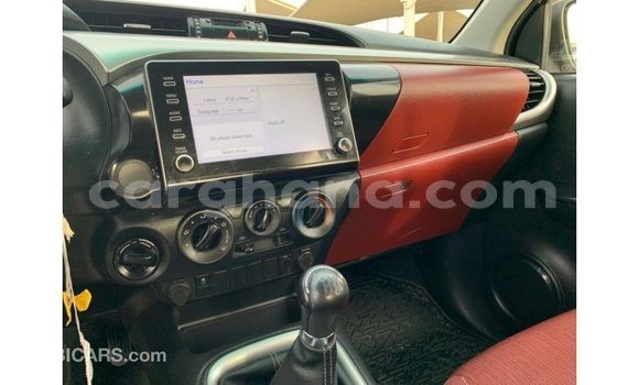 Ra Imported Toyota Hilux funfun Ọkọ̀ in Import - Dubai ni Ashanti Ra Imported Toyota Hilux funfun Ọkọ̀ in Import - Dubai ni Ashanti