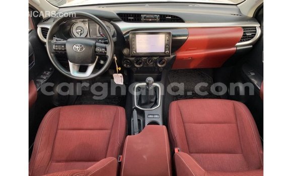 Ra Imported Toyota Hilux funfun Ọkọ̀ in Import - Dubai ni Ashanti Ra Imported Toyota Hilux funfun Ọkọ̀ in Import - Dubai ni Ashanti