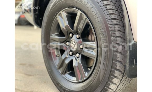 Ra Imported Toyota Hilux funfun Ọkọ̀ in Import - Dubai ni Ashanti Ra Imported Toyota Hilux funfun Ọkọ̀ in Import - Dubai ni Ashanti