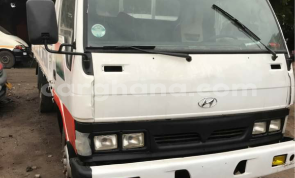 Ra Àlòkù Hyundai Cargo funfun Ọkọ̀ in Sekondi ni Oorun Ra Àlòkù Hyundai Cargo funfun Ọkọ̀ in Sekondi ni Oorun
