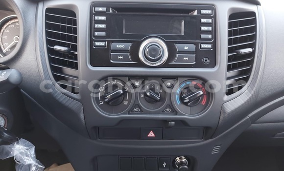 Ra Àlòkù Mitsubishi L200 funfun Ọkọ̀ in Accra ni Greater Accra Ra Àlòkù Mitsubishi L200 funfun Ọkọ̀ in Accra ni Greater Accra