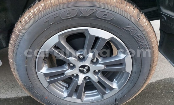 Ra Àlòkù Mitsubishi L200 funfun Ọkọ̀ in Accra ni Greater Accra Ra Àlòkù Mitsubishi L200 funfun Ọkọ̀ in Accra ni Greater Accra