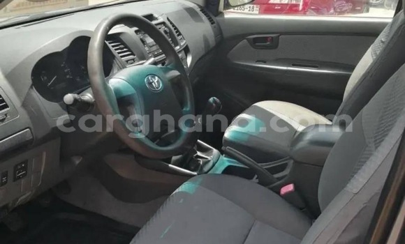 Buy Used Toyota Hilux Black Car in Accra in Greater Accra Buy Used Toyota Hilux Black Car in Accra in Greater Accra