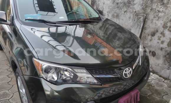 Ra Àlòkù Toyota RAV4 Black Ọkọ̀ in Accra ni Greater Accra