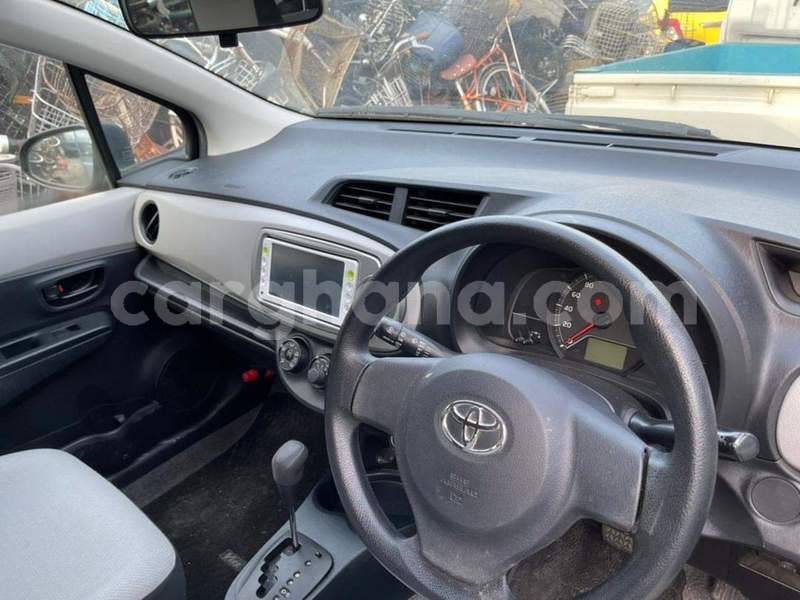 Big with watermark toyota vitz western sekondi 46959