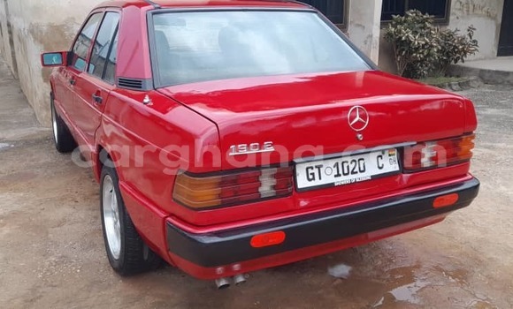 Buy Used Mercedes‒Benz 190 Red Car in Accra in Greater Accra Buy Used Mercedes‒Benz 190 Red Car in Accra in Greater Accra