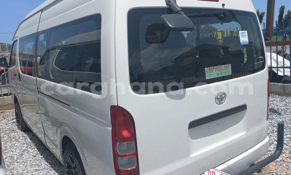 Buy Used Toyota Hiace White Car in Accra in Greater Accra Buy Used Toyota Hiace White Car in Accra in Greater Accra