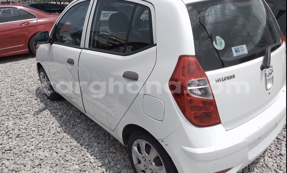 Ra Àlòkù Hyundai i10 funfun Ọkọ̀ in Accra ni Greater Accra Ra Àlòkù Hyundai i10 funfun Ọkọ̀ in Accra ni Greater Accra