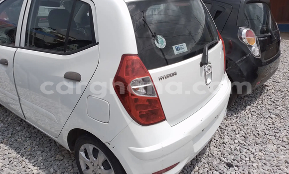 Ra Àlòkù Hyundai i10 funfun Ọkọ̀ in Accra ni Greater Accra Ra Àlòkù Hyundai i10 funfun Ọkọ̀ in Accra ni Greater Accra