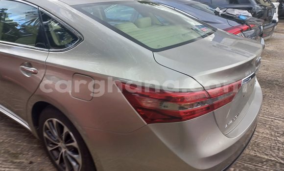 Sayi Na hannu Toyota Avalon Sauran Mota in Accra a Greater Accra Sayi Na hannu Toyota Avalon Sauran Mota in Accra a Greater Accra